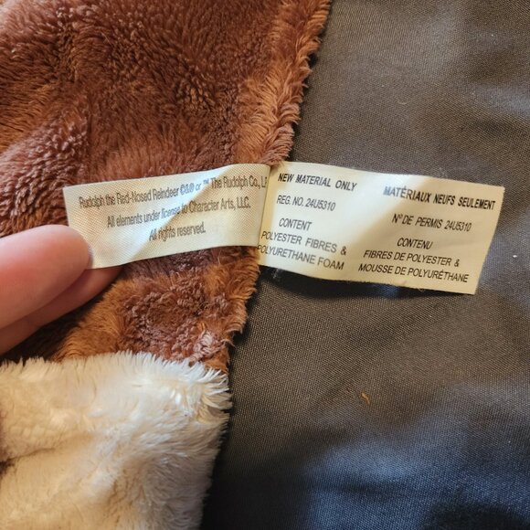 Holiday hat with built in mittens - Rudolph - Picture 5 of 6